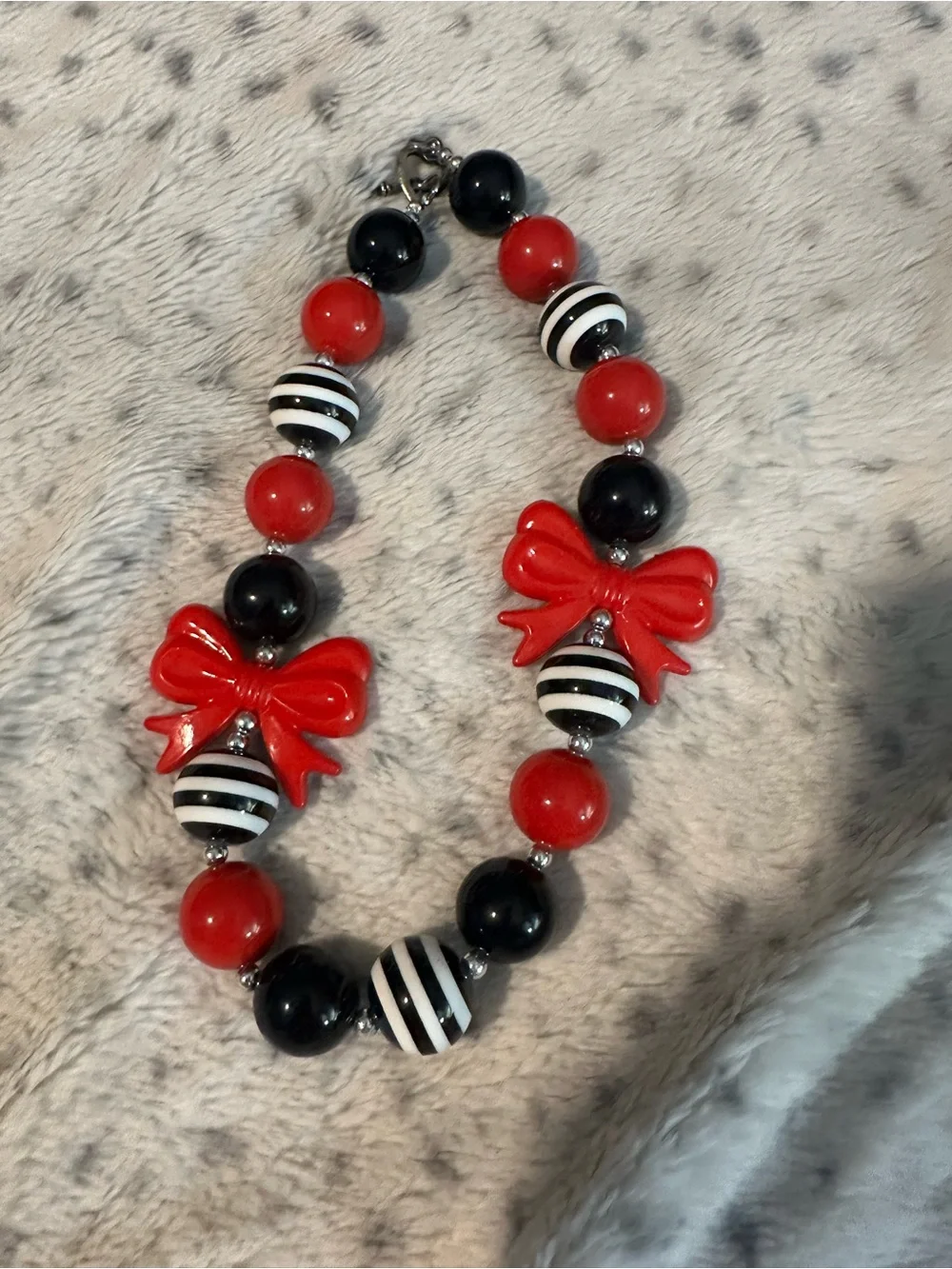 Girl's Red and Black Bow Bead Necklace - Brand Unspecified